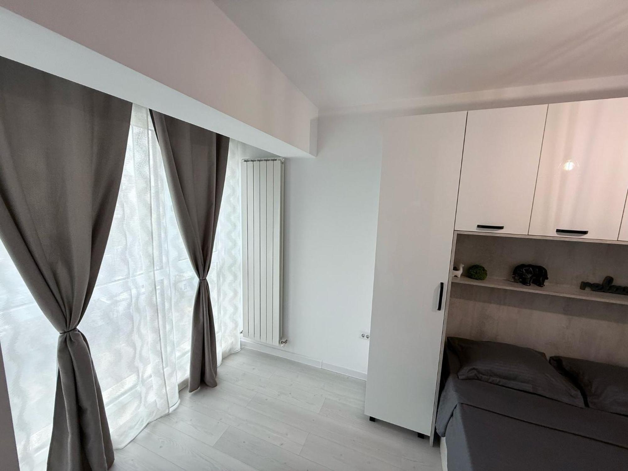 Ferienwohnung Sky View - Free Parking Iasi Exterior foto